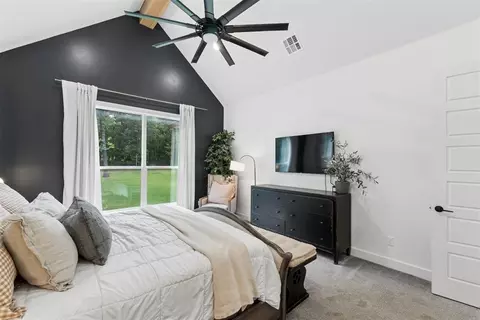 Bedroom - 12951 Broken Arrow, Arcadia, OK 73007 photo 2 of 5