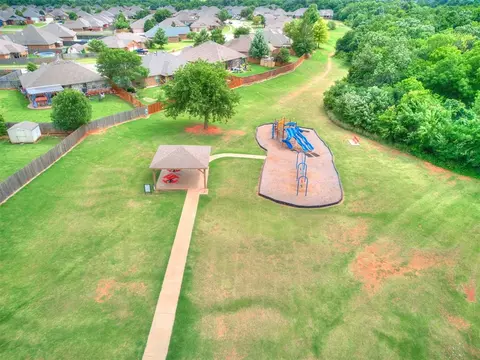 View/Area - 1105 Julies Trl, Moore, OK 73160 photo 1 of 1