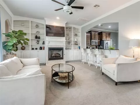 Living - 1105 Julies Trl, Moore, OK 73160 photo 2 of 5