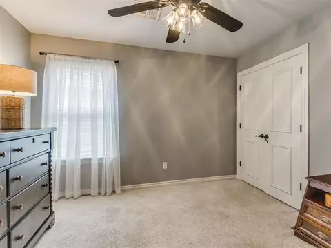 Bedroom - 1105 Julies Trl, Moore, OK 73160 photo 7 of 10