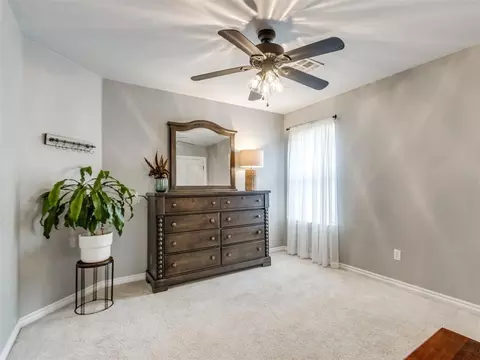 Bedroom - 1105 Julies Trl, Moore, OK 73160 photo 4 of 10