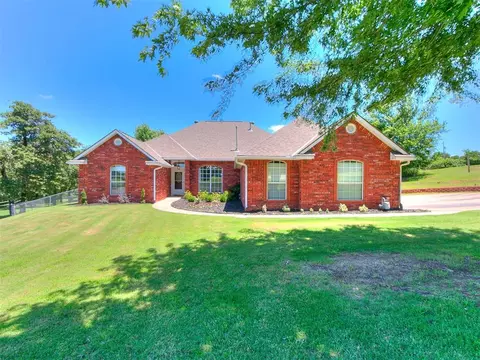 7212 Sapphire Ln, Oklahoma City, OK 73150