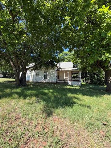 523 E 10th St, Chandler, OK 74834