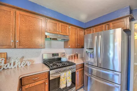 Kitchen - 3302 Pheasant Run Rd, Norman, OK 73072 photo 3 of 3