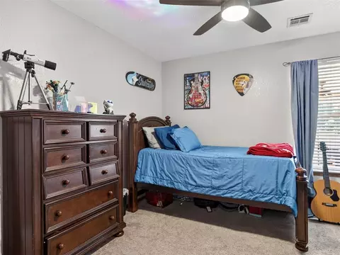 Bedroom - 610 W Ridge Dr, Tuttle, OK 73089 photo 3 of 4