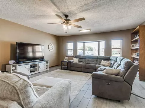 Living - 212 Gath Dr, Tuttle, OK 73089 photo 1 of 3