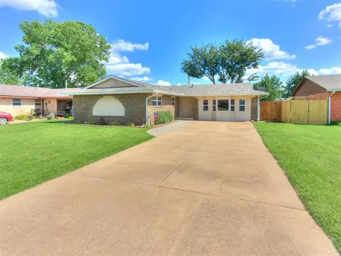 212 N Gath Cir, Tuttle, OK 73089