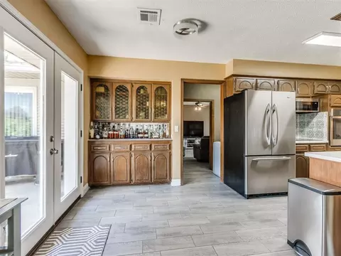 Kitchen - 212 Gath Dr, Tuttle, OK 73089 photo 4 of 4