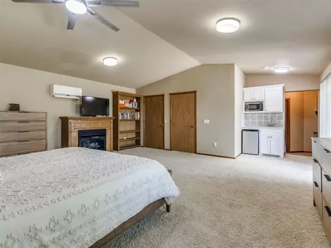 Bedroom - 212 Gath Dr, Tuttle, OK 73089 photo 2 of 10