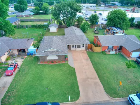 View/Area - 212 Gath Dr, Tuttle, OK 73089 photo 1 of 4