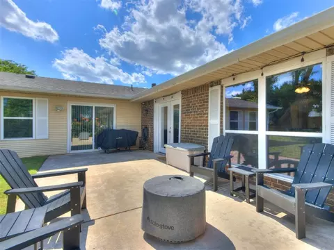 Exterior - 212 Gath Dr, Tuttle, OK 73089 photo 4 of 9