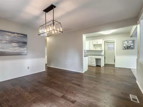 Dining - 637 E 27th St, Edmond, OK 73013 photo 2 of 2