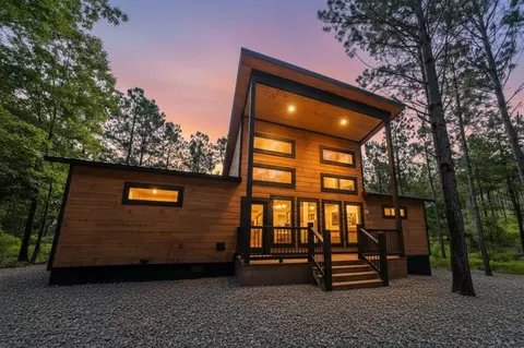 546 Conifer Crossing Trl, Broken Bow, OK 74728