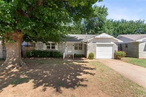 505 Meadow Lake Dr, Edmond, OK 73003