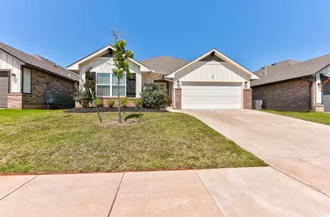 9113 Anaum Ln, Yukon, OK 73099