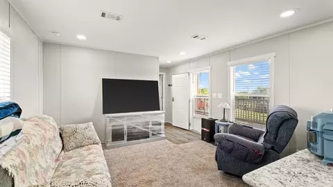 Living - 2086 County Road 1239, Tuttle, OK 73089 photo 2 of 2
