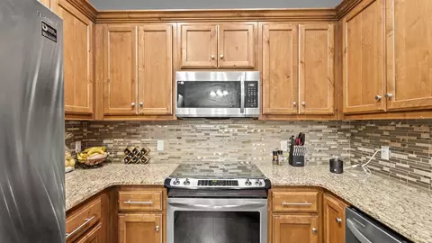 Kitchen - 2086 County Road 1239, Tuttle, OK 73089 photo 2 of 4