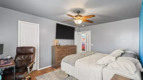 Bedroom - 2086 County Road 1239, Tuttle, OK 73089 photo 3 of 5