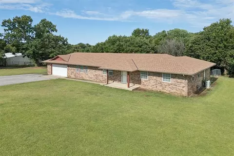2905 N Henney Rd, Choctaw, OK 73020