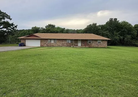 2905 N Henney Rd, Choctaw, OK 73020