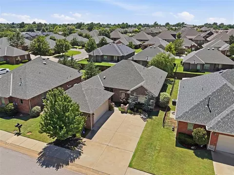 10215 Kingston Way, Oklahoma City, OK 73120