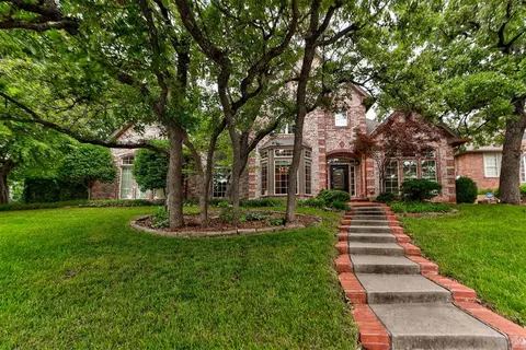 917 Fox Lake Ln, Edmond, OK 73034