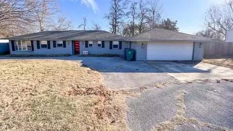 13408 Thompson Rd, Edmond, OK 73013