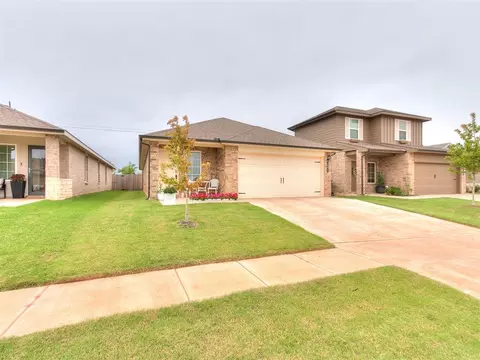 10613 Red Thistle Dr, Oklahoma City, OK 73131