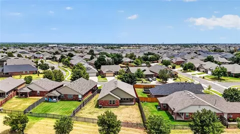 18109 Montoro Way, Edmond, OK 73012