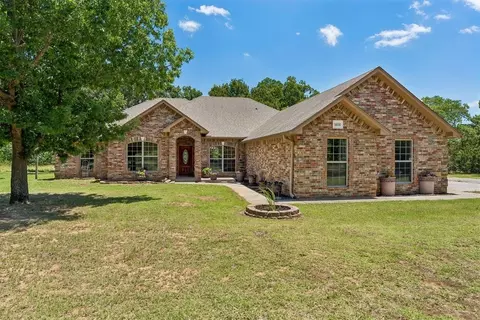 5050 Pond Dr, Harrah, OK 73045
