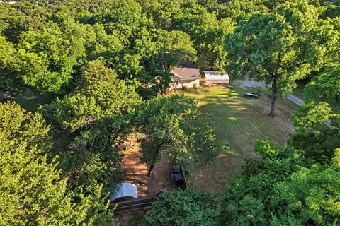 104 SW Timber Ln, Indiahoma, OK 73552