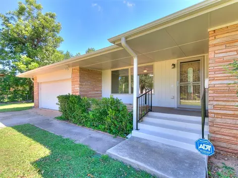 700 Hisel Rd, Del City, OK 73115