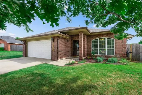 15925 Loutain Ct, Edmond, OK 73013