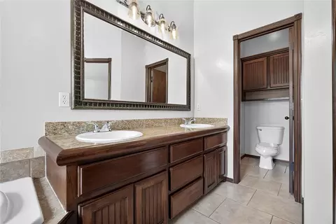 Bath - 3401 Mcdaniel, Blanchard, OK 73010 photo 1 of 5