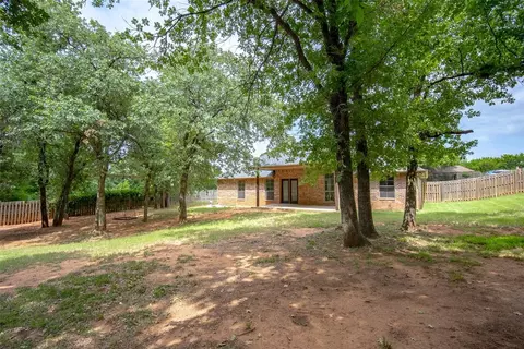Exterior - 3401 Mcdaniel, Blanchard, OK 73010 photo 8 of 10