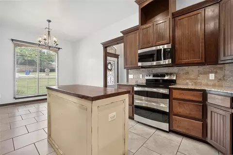 Kitchen - 3401 Mcdaniel, Blanchard, OK 73010 photo 1 of 3