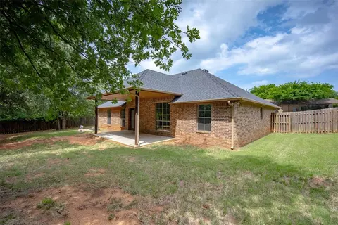 Exterior - 3401 Mcdaniel, Blanchard, OK 73010 photo 7 of 10