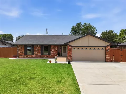 1504 S 11th St, Kingfisher, OK 73750
