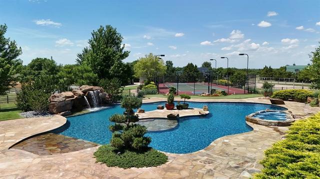 13135 Big Cedar Ln, Yukon, OK 73099