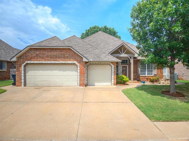 16609 Village Garden Dr, Edmond, OK 73012