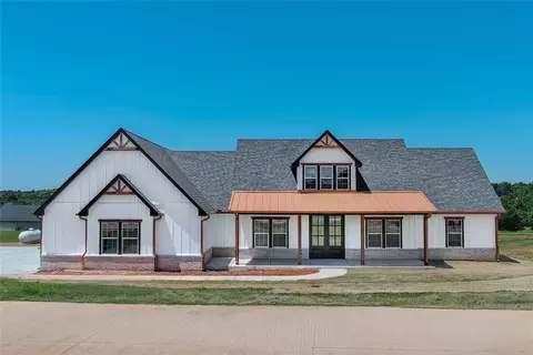 1160 Wolf Creek Dr, Blanchard, OK 73010