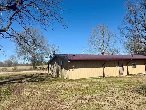 Exterior - 624 Sunflower Rd, Broken Bow, OK 74728 photo 7 of 8