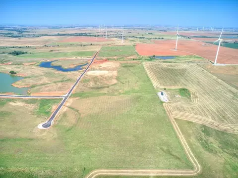 1634 Big Sky Dr, Tuttle, OK 73089