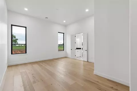 Bedroom - 8809 E Covell Rd, Arcadia, OK 73007 photo 1 of 10