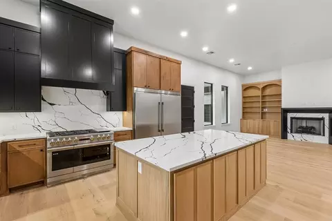 Kitchen - 8809 E Covell Rd, Arcadia, OK 73007 photo 3 of 4