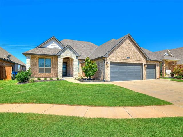 15605 Capri Ln, Edmond, OK 73013