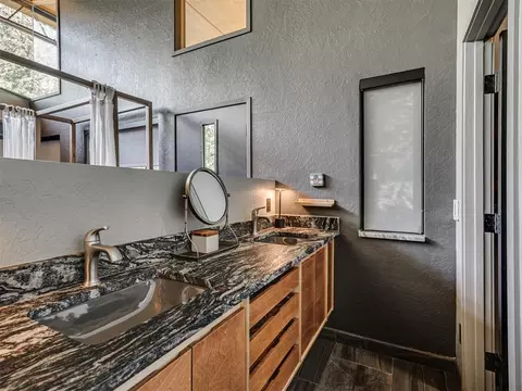 Bath - 641 E Brooks St, Norman, OK 73071 photo 1 of 3