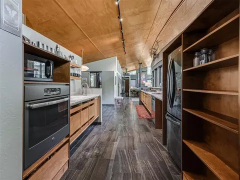 Kitchen - 641 E Brooks St, Norman, OK 73071 photo 4 of 4