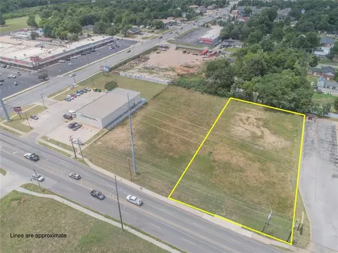 6905 NW 10th St, Oklahoma City, OK 73127