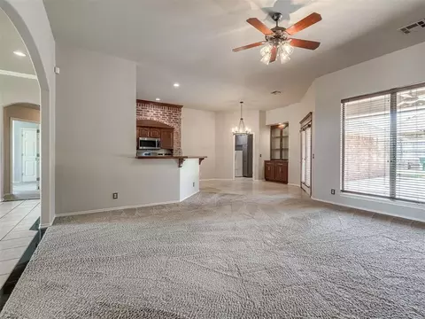 Living - 2117 Cedar Pointe Cir, Edmond, OK 73003 photo 11 of 11